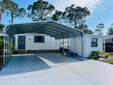 This 2-bedroom, 2-bathroom home is ready for new owners! on Lake Fairways Country Club in Florida - for sale on GolfHomes.com, golf home, golf lot