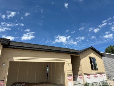 **New Twin Home Overlooking Sage Lakes Golf Course!** Imagine on Sage Lakes Municipal Golf Course in Idaho - for sale on GolfHomes.com, golf home, golf lot
