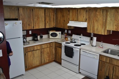 WELCOME to this spacious, TURN KEY Villa located in the HIGHLY on East Lake Woodlands Country Club in Florida - for sale on GolfHomes.com, golf home, golf lot