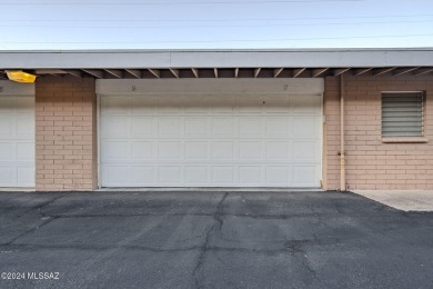 Quiet neighborhood!  Unique 2 bedroom/2 bath ground floor unit on Randolph Park Golf Courses in Arizona - for sale on GolfHomes.com, golf home, golf lot