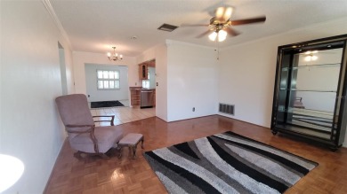 You will absolutely love this home in Mainlands! This updated on Mainlands Golf Club in Florida - for sale on GolfHomes.com, golf home, golf lot