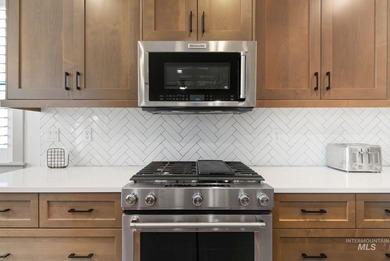 Welcome to 12616 S Teano Ave. Boasting 2,173 sqft. This 3 bed, 2 on Hunters Point Golf Club in ID - for sale on GolfHomes.com, golf home, golf lot