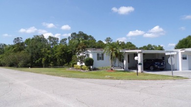 We are excited to bring you this Palm Harbor 2 bedroom Home on Schalamar Creek Golf and Country Club in Florida - for sale on GolfHomes.com, golf home, golf lot