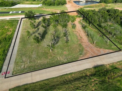 Don't miss your opportunity to live with your airplane on the on Pecan Plantation Country Club in Texas - for sale on GolfHomes.com, golf home, golf lot