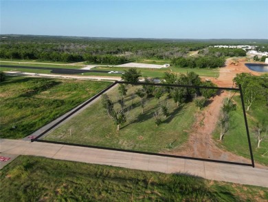 Don't miss your opportunity to live with your airplane on the on Pecan Plantation Country Club in Texas - for sale on GolfHomes.com, golf home, golf lot