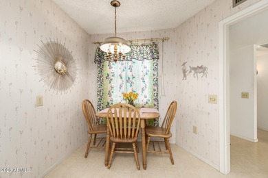 Don't miss this charming townhome in Aleppo Court within the 55+ on Sun City-Willow Creek / Willow Brook  in Arizona - for sale on GolfHomes.com, golf home, golf lot