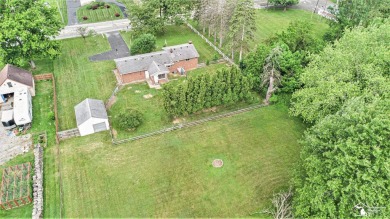 *** Open House Saturday June 14th at 2-4pm***Welcome to 6280 on Maple Grove Golf Course - Maple Grove in Michigan - for sale on GolfHomes.com, golf home, golf lot
