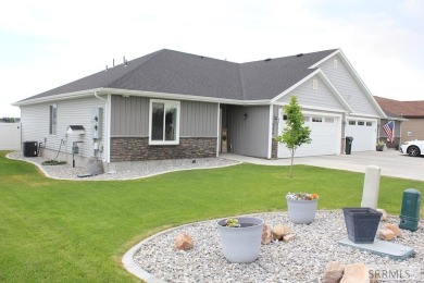 Charming duplex in a desirable neighborhood, on a quiet street on Blackfoot Municipal Golf Course in Idaho - for sale on GolfHomes.com, golf home, golf lot