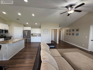 Charming duplex in a desirable neighborhood, on a quiet street on Blackfoot Municipal Golf Course in Idaho - for sale on GolfHomes.com, golf home, golf lot