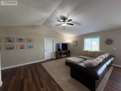 Charming duplex in a desirable neighborhood, on a quiet street on Blackfoot Municipal Golf Course in Idaho - for sale on GolfHomes.com, golf home, golf lot