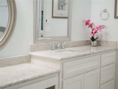 Gorgeous Shadow Valley Home on Corner Lot! This move in ready 4 on Shadow Valley Country Club in Arkansas - for sale on GolfHomes.com, golf home, golf lot