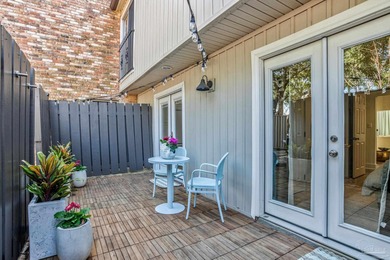 Beautifully remodeled townhome in a serene golf course community on Perdido Bay Golf Club in Florida - for sale on GolfHomes.com, golf home, golf lot