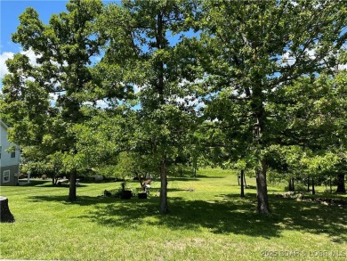 Beautiful Golf Course Lot at Indian Rock!  This prime lot offers on Indian Rock Golf Club in Missouri - for sale on GolfHomes.com, golf home, golf lot