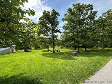 Beautiful Golf Course Lot at Indian Rock!  This prime lot offers on Indian Rock Golf Club in Missouri - for sale on GolfHomes.com, golf home, golf lot