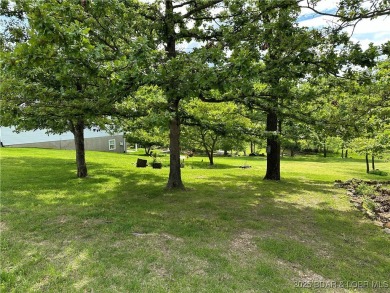 Beautiful Golf Course Lot at Indian Rock!  This prime lot offers on Indian Rock Golf Club in Missouri - for sale on GolfHomes.com, golf home, golf lot