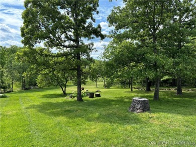 Beautiful Golf Course Lot at Indian Rock!  This prime lot offers on Indian Rock Golf Club in Missouri - for sale on GolfHomes.com, golf home, golf lot