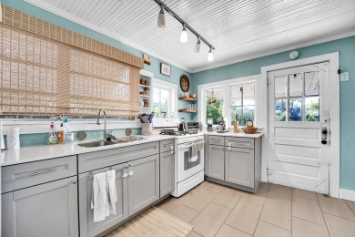 Charming beach bungalow in amazing location! You'll love this on Lake Worth Municipal Golf Course in Florida - for sale on GolfHomes.com, golf home, golf lot