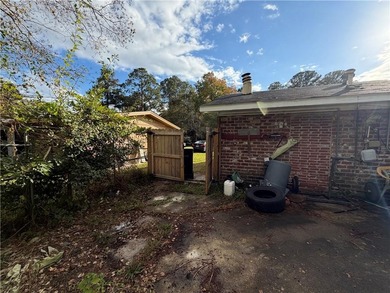 Bring your vision to life with this spacious 4-bed, 3-bath ranch on La Vida Country Club in Georgia - for sale on GolfHomes.com, golf home, golf lot