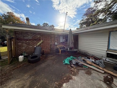 Bring your vision to life with this spacious 4-bed, 3-bath ranch on La Vida Country Club in Georgia - for sale on GolfHomes.com, golf home, golf lot