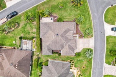 BOND PAID ON THIS BEAUTIFUL EXPANDED ELM DESIGNER 3 BR 2 BA + a on Pennbrooke Fairways in Florida - for sale on GolfHomes.com, golf home, golf lot