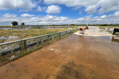 The BarJar Ranch in Hardeman County, Texas has 1,407 +or- acres on Quanah Country Club in Texas - for sale on GolfHomes.com, golf home, golf lot