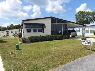 Beautiful 2 Bedroom 2 Bath home with upgraded appliances on Lakes at Leesburg Golf Course in Florida - for sale on GolfHomes.com, golf home, golf lot