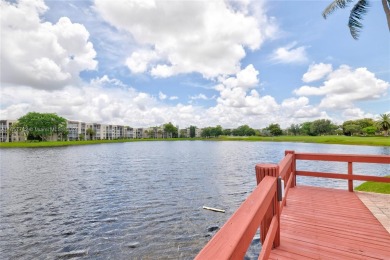 3/2 CONDO IN THE DESIRABLE PINE ISLAND RIDGE. PRIVATE COUNTRY on Pine Island Ridge Country Club in Florida - for sale on GolfHomes.com, golf home, golf lot