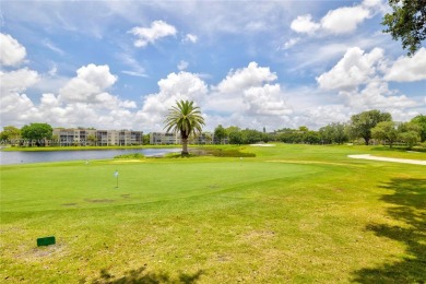 3/2 CONDO IN THE DESIRABLE PINE ISLAND RIDGE. PRIVATE COUNTRY on Pine Island Ridge Country Club in Florida - for sale on GolfHomes.com, golf home, golf lot