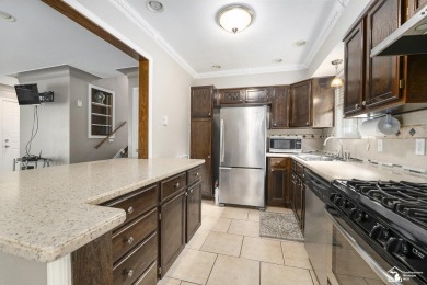 *** Open House Saturday June 14th at 2-4pm***Welcome to 6280 on Maple Grove Golf Course - Maple Grove in Michigan - for sale on GolfHomes.com, golf home, golf lot