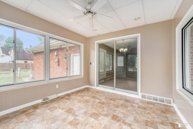 *** Open House Saturday June 14th at 2-4pm***Welcome to 6280 on Maple Grove Golf Course - Maple Grove in Michigan - for sale on GolfHomes.com, golf home, golf lot