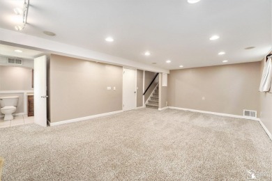 *** Open House Saturday June 14th at 2-4pm***Welcome to 6280 on Maple Grove Golf Course - Maple Grove in Michigan - for sale on GolfHomes.com, golf home, golf lot