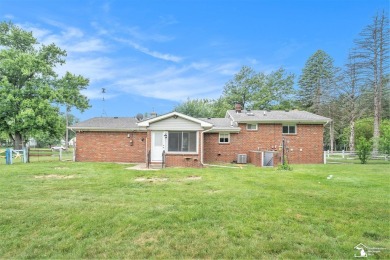 *** Open House Saturday June 14th at 2-4pm***Welcome to 6280 on Maple Grove Golf Course - Maple Grove in Michigan - for sale on GolfHomes.com, golf home, golf lot