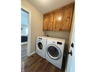 Charming duplex in a desirable neighborhood, on a quiet street on Blackfoot Municipal Golf Course in Idaho - for sale on GolfHomes.com, golf home, golf lot