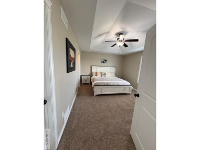 Charming duplex in a desirable neighborhood, on a quiet street on Blackfoot Municipal Golf Course in Idaho - for sale on GolfHomes.com, golf home, golf lot