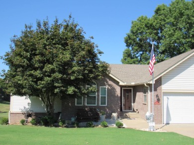 This Golf Course Home Features: 2,350 SF, 3 BR, 3BA, Fireplace on Cherokee Grove Golf Club in Oklahoma - for sale on GolfHomes.com, golf home, golf lot