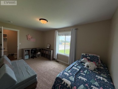 Charming duplex in a desirable neighborhood, on a quiet street on Blackfoot Municipal Golf Course in Idaho - for sale on GolfHomes.com, golf home, golf lot