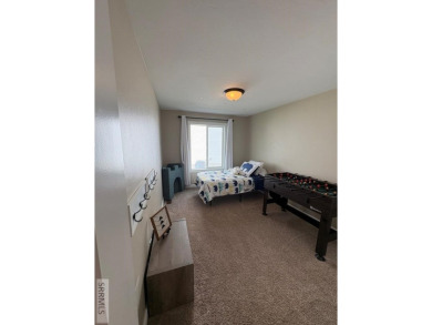 Charming duplex in a desirable neighborhood, on a quiet street on Blackfoot Municipal Golf Course in Idaho - for sale on GolfHomes.com, golf home, golf lot