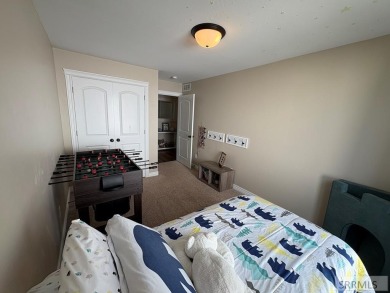 Charming duplex in a desirable neighborhood, on a quiet street on Blackfoot Municipal Golf Course in Idaho - for sale on GolfHomes.com, golf home, golf lot