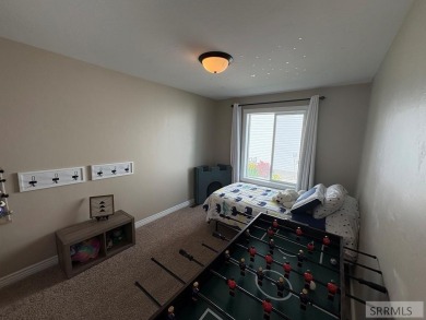 Charming duplex in a desirable neighborhood, on a quiet street on Blackfoot Municipal Golf Course in Idaho - for sale on GolfHomes.com, golf home, golf lot