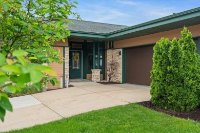 Come see this spacious ranch condo in Hawks Landing! The on Hawks Landing Golf Club in Wisconsin - for sale on GolfHomes.com, golf home, golf lot