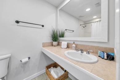 Beautifully renovated 2BR/2.5BA CORNER, LOCK-OUT features a wrap on Sandestin Golf and Beach Resort - The Links in Florida - for sale on GolfHomes.com, golf home, golf lot