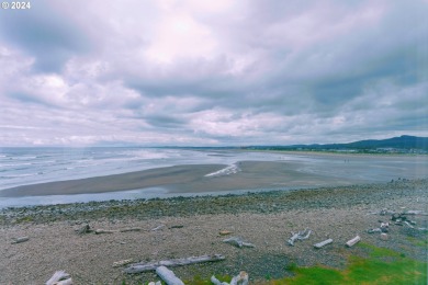 Welcome to your stunning oceanfront townhouse, only steps from on Seaside Golf Course in Oregon - for sale on GolfHomes.com, golf home, golf lot