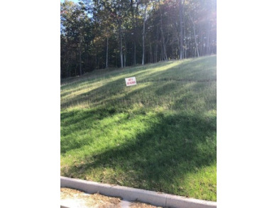 Build Your Dream Home On This Fabulous Lot In The Prestigious on Hunting Hills Country Club in Virginia - for sale on GolfHomes.com, golf home, golf lot