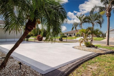 One or more photo(s) has been virtually staged. Welcome to this on North Lakes Golf Course in Florida - for sale on GolfHomes.com, golf home, golf lot