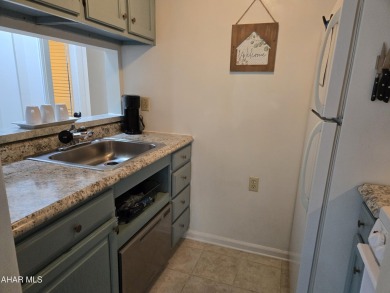 Beautiful 2nd-Floor Studio with many upgrades: Flooring on Blue Knob Rec Area Golf Course in Pennsylvania - for sale on GolfHomes.com, golf home, golf lot