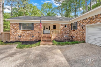 Your Dream Home Awaits--Spacious, Updated  Ready for Your on Lake Forest Yacht and Country Club in Alabama - for sale on GolfHomes.com, golf home, golf lot