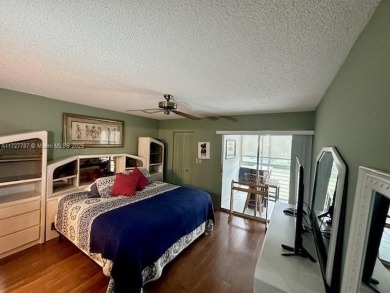 REDUCED FOR QUICK SALE.  Seller concession $3k toward kitchen on Wynmoor Golf Course in Florida - for sale on GolfHomes.com, golf home, golf lot