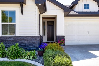 Beautifully maintained home complete with a social membership to on SpurWing Country Club in Idaho - for sale on GolfHomes.com, golf home, golf lot