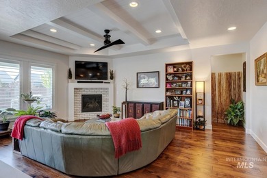 Beautifully maintained home complete with a social membership to on SpurWing Country Club in Idaho - for sale on GolfHomes.com, golf home, golf lot