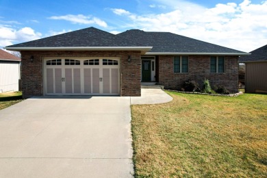 Beautiful walkout basement home near Whispering Oaks Golf Course on Marshfield Country Club in Missouri - for sale on GolfHomes.com, golf home, golf lot